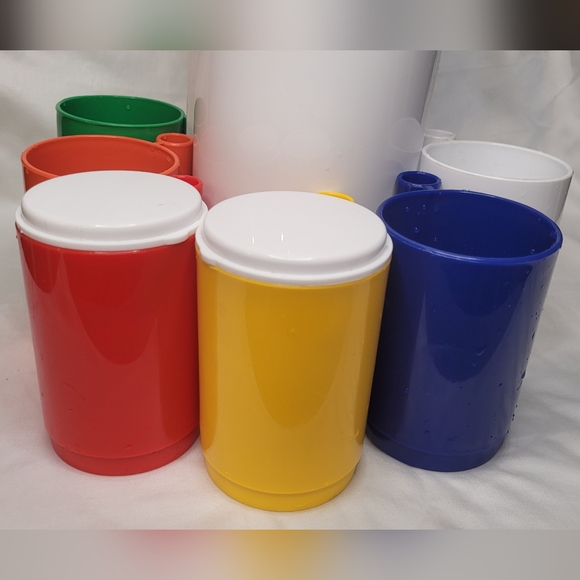 Vintage Ingrid picnic pitcher with cups attached - Picture 2 of 3